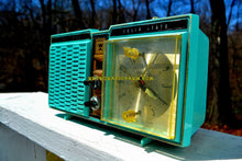 画像をギャラリービューアに読み込む, SOLD! - Oct 25, 2018 - Azurite Blue1964 Truetone Model DC2614 Solid State Clock Retro Radio - [product_type} - Truetone - Retro Radio Farm