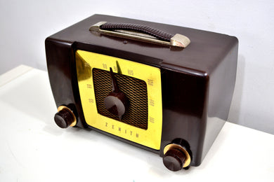 Umber Brown 1951 Zenith Model H615 AM Vacuum Tube Radio Popular Model Sounds Like A Champ!