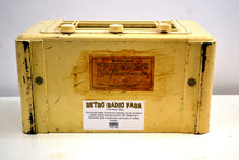 Load image into Gallery viewer, Gifted to Football Coach in 1946 Truetone Model D2613 Shortwave AM Tube Radio! - [product_type} - Truetone - Retro Radio Farm
