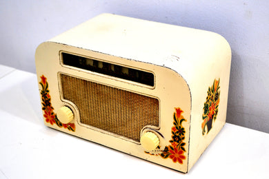 Country Cottage Ivory 1940 Motorola 55x15 Tube AM Radio Original Factory Quaint Design!