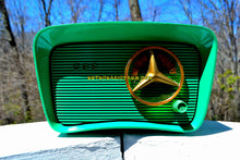 Charger l&#39;image dans la galerie, SOLD! - July 26, 2018 - NEVER BEFORE SEEN GREEN 1959 CBS Model T200 AM Tube Radio So Cute! Rare As Heck! - [product_type} - CBS - Retro Radio Farm