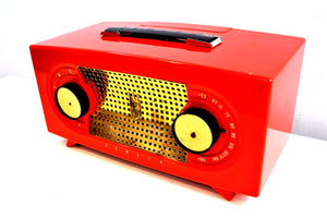 売れました！ - 2019 年 7 月 15 日 - 消防車 レッド 1955 ゼニス「ブロードウェイ」モデル R511F AM 真空管ラジオ