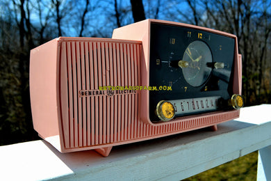 SOLD! - June 4, 2018 - ROSE PINK Mid Century Jetsons 1959 General Electric Model 915 Tube AM Clock Radio Some Issues