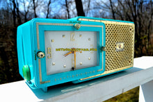 Charger l&#39;image dans la galerie, SOLD! - May 13, 2018 - BRIGHT SEAFOAM GREEN Retro Jetsons 1957 Bulova Model 120 Tube AM Clock Radio Excellent Working Condition! - [product_type} - Bulova - Retro Radio Farm