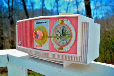 SOLD! - June 3, 2018 - PRETTY IN PINK Mid Century Retro 1963 Motorola Model C19P-23 Tube AM Clock Radio Rare Color!