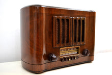 Load image into Gallery viewer, Pre-War Solid Wood Beauty Art Deco 1938 RCA Victor Model 96T1 Vacuum Tube Radio Huge Sound! - [product_type} - RCA Victor - Retro Radio Farm