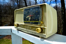 Charger l&#39;image dans la galerie, SOLD! - July 28, 2018 - ALL IVORY Mid Century Retro 1956 RCA Victor 9-C-7LE Tube AM Clock Radio Totally Restored and Sounds Great! - [product_type} - RCA Victor - Retro Radio Farm