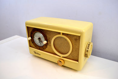 Vintage 1959 Tele-tone Model 81/S1 AM Clock Radio Excellent Condition!