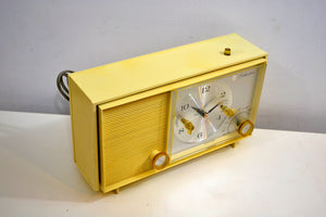 Custard Yellow 1962 Silvertone Model 3037 AM Vacuum Tube Clock Radio Sounds Fantastic! - [product_type} - Silvertone - Retro Radio Farm