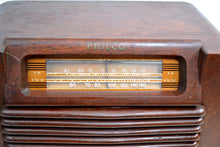 Load image into Gallery viewer, WWII Era 1942 Philco Transitone Model 42-322 AM Radio Sounds Great Hardwood Cabinet! - [product_type} - Philco - Retro Radio Farm