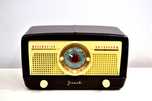 Mocha Brown Bakelite 1950 Jewel Wakemaster Model 5057U Vacuum Tube AM Clock Radio The Master Awaketh! - [product_type} - Jewel - Retro Radio Farm