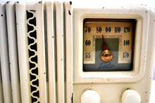 Load image into Gallery viewer, Alabaster Ivory Bakelite Post War 1947 Delco Model 1230A AM Vacuum Tube Radio Works Great! - [product_type} - Firestone - Retro Radio Farm