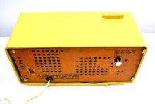 画像をギャラリービューアに読み込む, Harvest Gold 1963 Motorola Model C3S2 Vacuum Tube AM Clock Radio Near Mint Condition! - [product_type} - Motorola - Retro Radio Farm