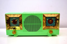 Load image into Gallery viewer, Cloisonne Green Mid Century 1952 Automatic Radio Mfg Tube AM Radio Cool Model Rare Color! - [product_type} - Automatic - Retro Radio Farm