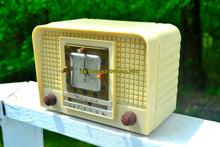 Load image into Gallery viewer, SOLD! - Nov 1, 2018 - Royal Ivory Mid Century Retro 1954 Regal Model C527L Tube AM Clock Radio Excellent Plus Condition and Sounds Great! - [product_type} - Regal - Retro Radio Farm