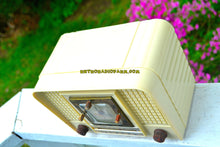 Charger l&#39;image dans la galerie, SOLD! - Nov 1, 2018 - Royal Ivory Mid Century Retro 1954 Regal Model C527L Tube AM Clock Radio Excellent Plus Condition and Sounds Great! - [product_type} - Regal - Retro Radio Farm