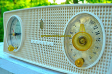 Charger l&#39;image dans la galerie, SOLD! - Nov 20, 2018 - Mayfair Pink Mid Century Vintage 1955 Zenith Model B514V AM Tube Radio Excellent Condition! - [product_type} - Zenith - Retro Radio Farm