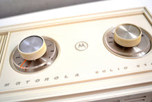 Load image into Gallery viewer, Caesar Ivory 1960s Motorola Model XT11FH Vintage Solid State AM Radio Works Great!