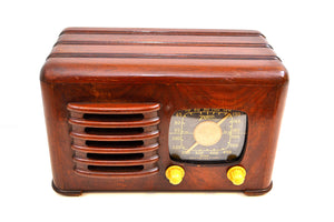 Mahogany Brown Wood 1941 Zenith Model 6-D-525 AM Vacuum Tube Radio Super Performer!