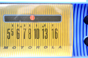 Azure Blue Mid Century Retro 1957 Motorola 57H Tube AM Radio - [product_type} - Motorola - Retro Radio Farm
