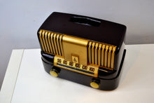 Load image into Gallery viewer, SOLD! - June 29, 2019 - &quot;THE MODERNE&quot; 1949 Emerson Model 561A Brown Bakelite AM Tube Radio Golden Age Beauty in Pristine Condition! - [product_type} - Emerson - Retro Radio Farm