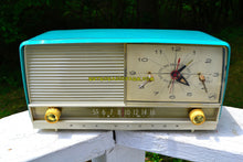 Charger l&#39;image dans la galerie, SOLD! - July 20, 2018 - AQUA and White Retro Jetsons 1956 RCA Victor 9-C-7LE Tube AM Clock Radio Totally Restored! - [product_type} - RCA Victor - Retro Radio Farm