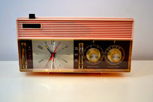 Charger l&#39;image dans la galerie, SOLD! - Dec 18, 2019 - Rosata Pink and Brown Mid Century Retro Vintage 1964 Arvin Model 52R43 AM Tube Clock Radio Rare! - [product_type} - Arvin - Retro Radio Farm