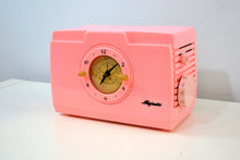 Charger l&#39;image dans la galerie, SOLD! - Dec 19, 2019 - Pelican Pink Mid Century Deco 1952 Majestic Unknown Model Clock Radio Cream Puff! - [product_type} - Majestic - Retro Radio Farm