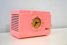 Charger l&#39;image dans la galerie, SOLD! - Dec 19, 2019 - Pelican Pink Mid Century Deco 1952 Majestic Unknown Model Clock Radio Cream Puff! - [product_type} - Majestic - Retro Radio Farm