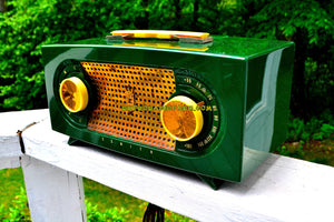 SOLD! - Sept 4, 2018 - BLUETOOTH MP3 UPGRADE ADDED - Candy Apple Green Mid Century Retro Jetsons Vintage 1955 Zenith Model R511F AM Tube Radio Da Bomb!