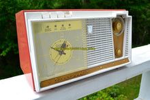 画像をギャラリービューアに読み込む, SOLD! - Mar 27, 2019 - Coral Pink 1959 Fleetwood Model 5018 AM Tube Clock Radio - [product_type} - Fleetwood - Retro Radio Farm