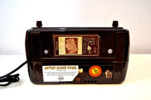 Load image into Gallery viewer, SOLD! - Sept 23, 2019 - Walnut Bakelite Vintage 1949 Philco Model 49-505 AM Radio Flawless and Sounds Amazing! - [product_type} - Philco - Retro Radio Farm