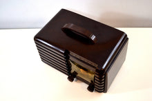 Load image into Gallery viewer, SOLD! - Jan. 19, 2020 - Mahogany Marbled Brown Bakelite 1951 Zenith Model H724Z2 AM Tube Radio Great Player! - [product_type} - Zenith - Retro Radio Farm