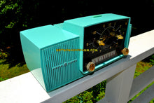 Charger l&#39;image dans la galerie, SOLD! - Nov 24, 2018 - Seafoam Green Mid Century Jetsons 1957 General Electric Model 912D Tube AM Clock Radio Sweet! - [product_type} - General Electric - Retro Radio Farm