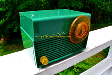 Charger l&#39;image dans la galerie, SOLD! - Sept 15, 2018 - Leaf Green 1953 Westinghouse H-380T5 AM Tube Radio Sounds Great! - [product_type} - Westinghouse - Retro Radio Farm
