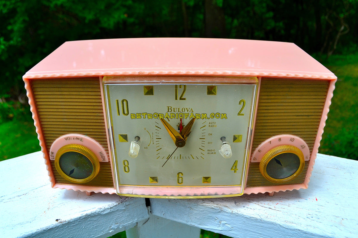 Fifth Ave Pink Vintage Mid Century 1957 Bulova Model 170 Tube AM Clock