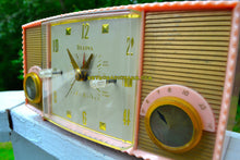 画像をギャラリービューアに読み込む, SOLD! - Nov 9, 2018 - Fifth Ave Pink Vintage Mid Century 1957 Bulova Model 170 Tube AM Clock Radio Simply Fabulous! - [product_type} - Bulova - Retro Radio Farm