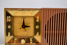 Charger l&#39;image dans la galerie, Mauve Tan Mid Century 1952 Automatic Radio Mfg Model 4-A-127 Tube AM Radio Cool Model! - [product_type} - Automatic - Retro Radio Farm