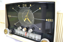 画像をギャラリービューアに読み込む, SOLD! - Aug 8, 2018 - CREAM IVORY Mid Century Jetsons 1957 General Electric Model 912 Tube AM Clock Radio Sweet! - [product_type} - General Electric - Retro Radio Farm