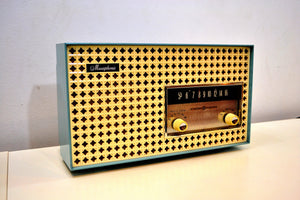 SOLD! - Sept 12, 2019 - Continental Baby Blue 1960 General Electric Model 15R13 Musaphonic Tube Radio Clover Grid Grill! - [product_type} - General Electric - Retro Radio Farm