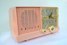 画像をギャラリービューアに読み込む, SOLD! - Feb 13, 2019 - Mamie Pink Mid-Century Retro Vintage 1959 Philco Model F-752-124 AM Tube Clock Radio Excellent Plus! - [product_type} - Philco - Retro Radio Farm