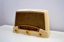 Load image into Gallery viewer, Vintage 1948 Creamy Beige Crosley Model 9-104W AM Tube Radio Sounds Wonderful Like a Crosley Would! - [product_type} - Crosley - Retro Radio Farm