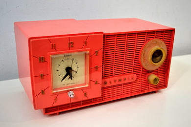 スイカ ピンク ミッドセンチュリー レトロ ジェットソンズ 1957 オリンピック モデル 408 AM クロック ラジオ 完全レストア!