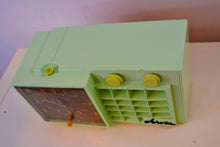 画像をギャラリービューアに読み込む, Mist Green Mid Century Retro Jetsons 1957 Arvin 5561 Tube AM Clock Radio Totally Restored! - [product_type} - Arvin - Retro Radio Farm
