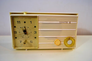 Pure White 1965 Zenith Model X174W AM Tube Clock Radio Works Great! - [product_type} - Zenith - Retro Radio Farm