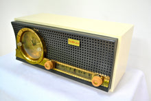 画像をギャラリービューアに読み込む, SOLD! - July 8, 2019 - Black and White Mid Century Retro 1959-1961 Travler C230 Tube AM Clock Radio Rare Color Combo! - [product_type} - Travler - Retro Radio Farm