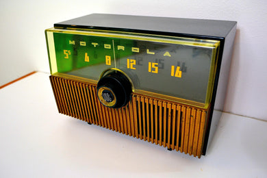 SOLD! - Feb 13, 2020 - Verdant Green 1951 Motorola Model 52H Tube AM Radio High Quality Construction!