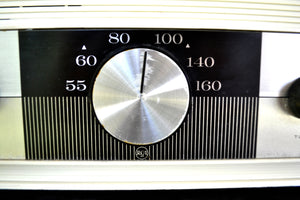 SOLD! - Jan. 11, 2019 - White RCA Victor Model 3RD50 AM Tube Radio Totally Restored Works Great! - [product_type} - RCA Victor - Retro Radio Farm