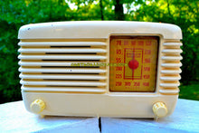 Charger l&#39;image dans la galerie, SOLD! - Dec 15, 2017 - BLUETOOTH MP3 Ready - ANTIQUE IVORY Vintage Deco Retro 1946 Philco Transitone 46-200 AM Bakelite Tube Radio Excellent Working Condition! - [product_type} - Philco - Retro Radio Farm