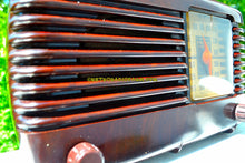 画像をギャラリービューアに読み込む, SOLD! - Sept 28, 2017 - BLUETOOTH MP3 Ready - BROWN MARBLED Swirly Vintage Deco Retro 1946 Philco Transitone 46-200 AM Bakelite Tube Radio Excellent Working Condition! - [product_type} - Philco - Retro Radio Farm